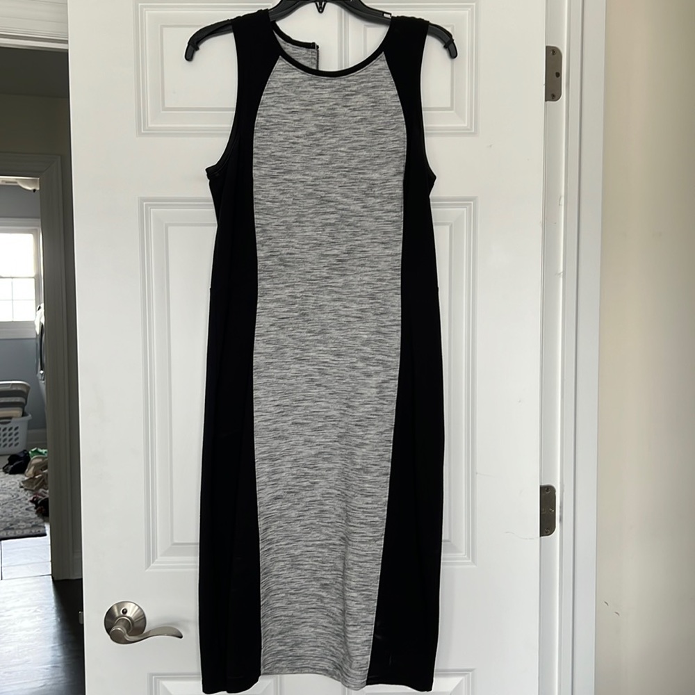 2/$28 FLASH SALE - Athleta Black and Heather Gray Sleeveless Midi Dress